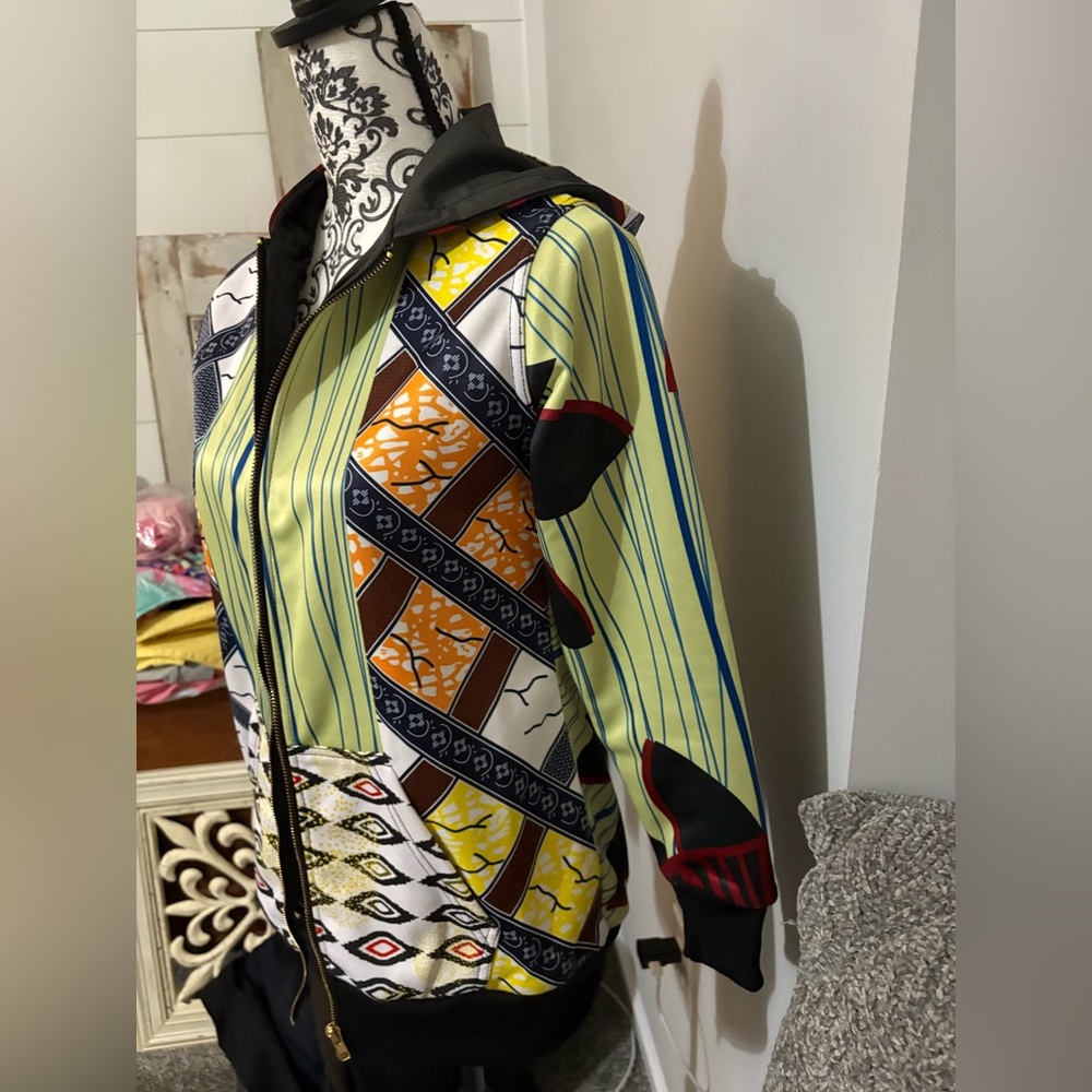 Multicolor Patterned Women's Jacket Size Small - image 3